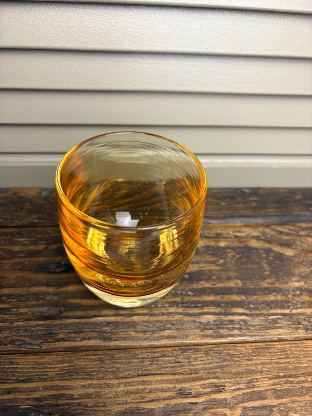 Glassy Baby Amber whiskey - Picture 4 of 6